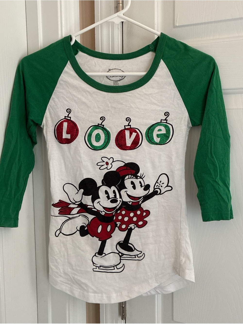 Disney Mickey & Minnie 3/4 sleeve Christmas top